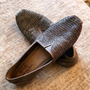 Bob's by Skechers sparkles shoes size 8